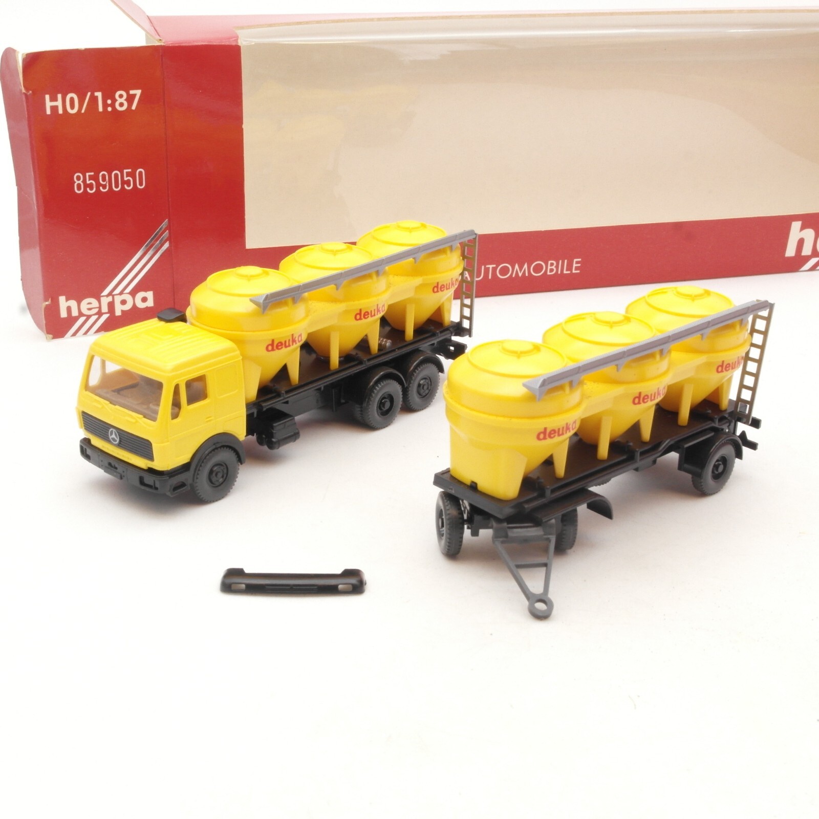 Wiking 1:87 Mercedes Benz Silo-Hängerzug deuka in EVP RA6715